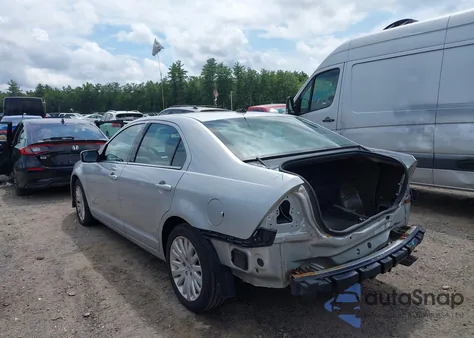 2012 Ford Fusion Hybrid z USA, uszkodzony, nr VIN 3FADP0L31CR202455